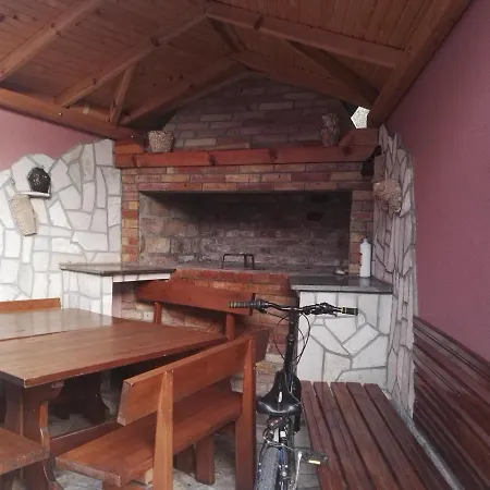 Aura Apartman *
