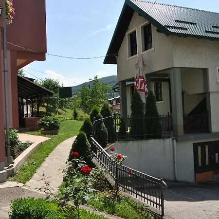 Apartman Aura *